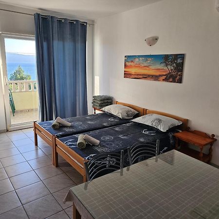 אומיס Apartments Zemunik מראה חיצוני תמונה