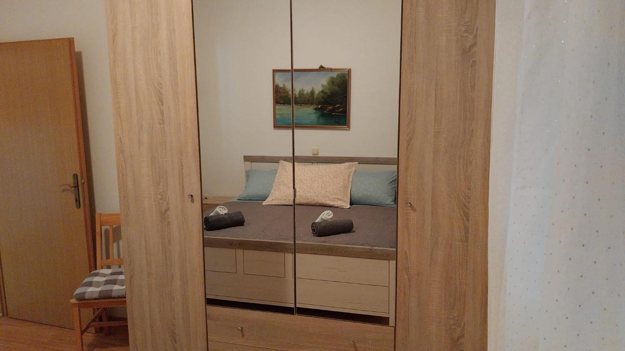 אומיס Apartments Zemunik מראה חיצוני תמונה