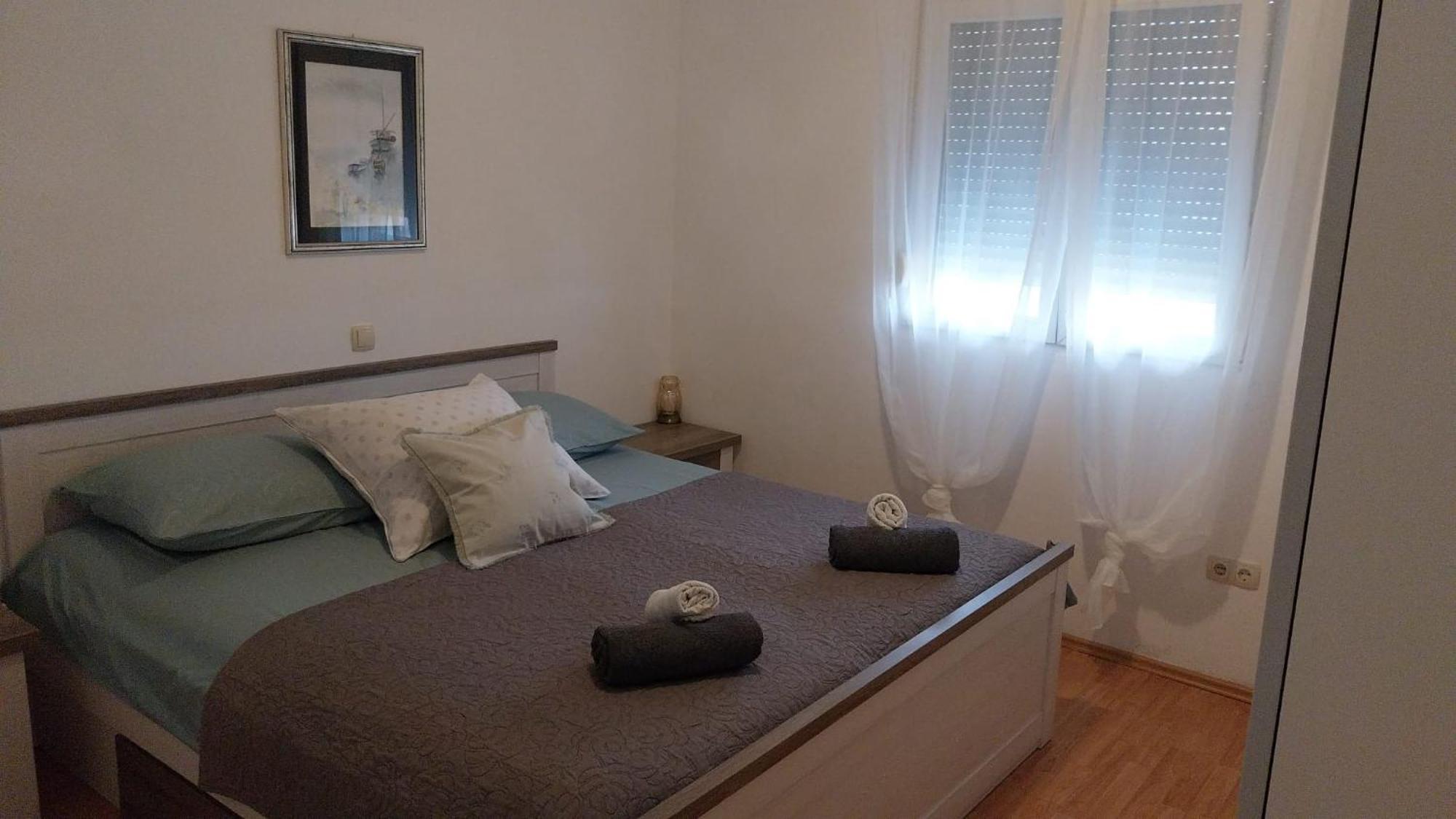 אומיס Apartments Zemunik מראה חיצוני תמונה