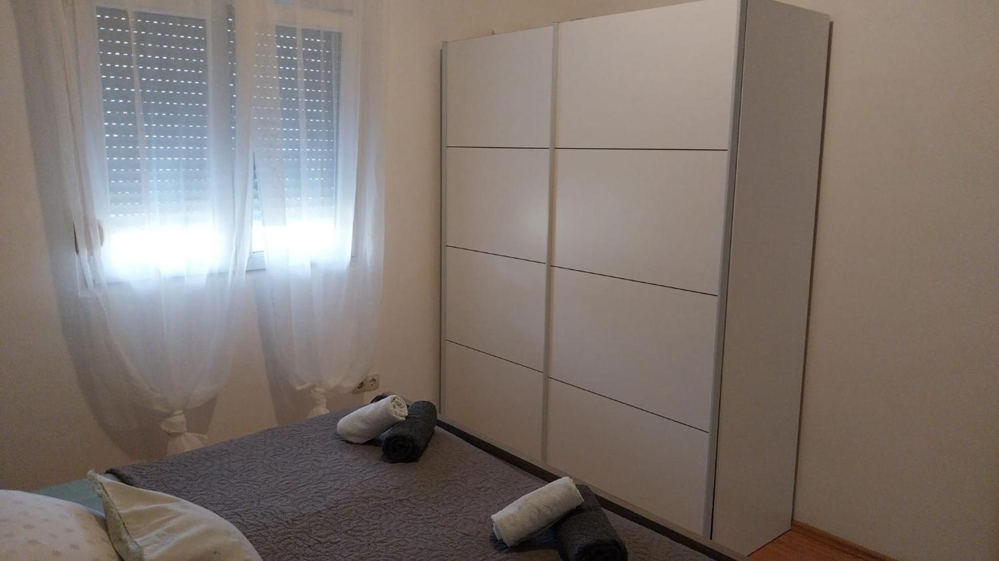 אומיס Apartments Zemunik מראה חיצוני תמונה