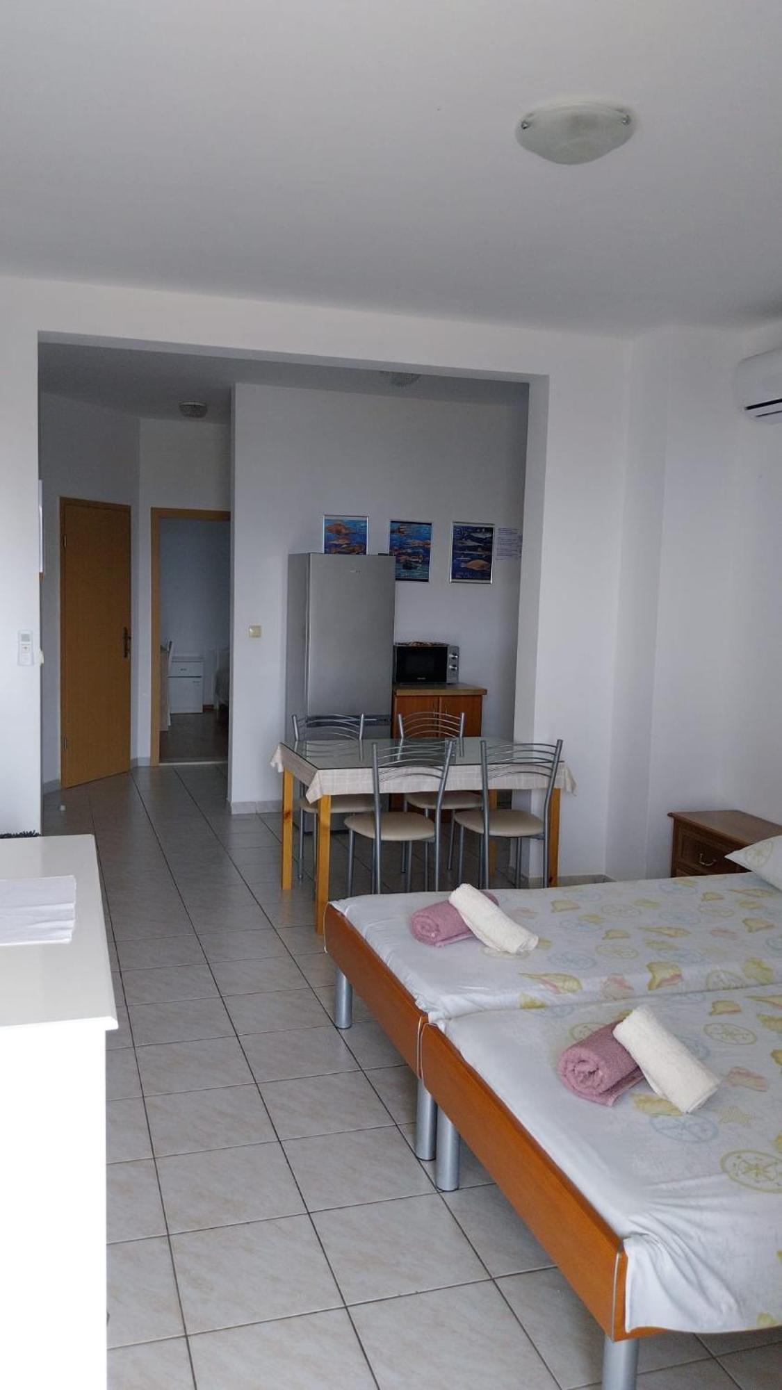 אומיס Apartments Zemunik מראה חיצוני תמונה