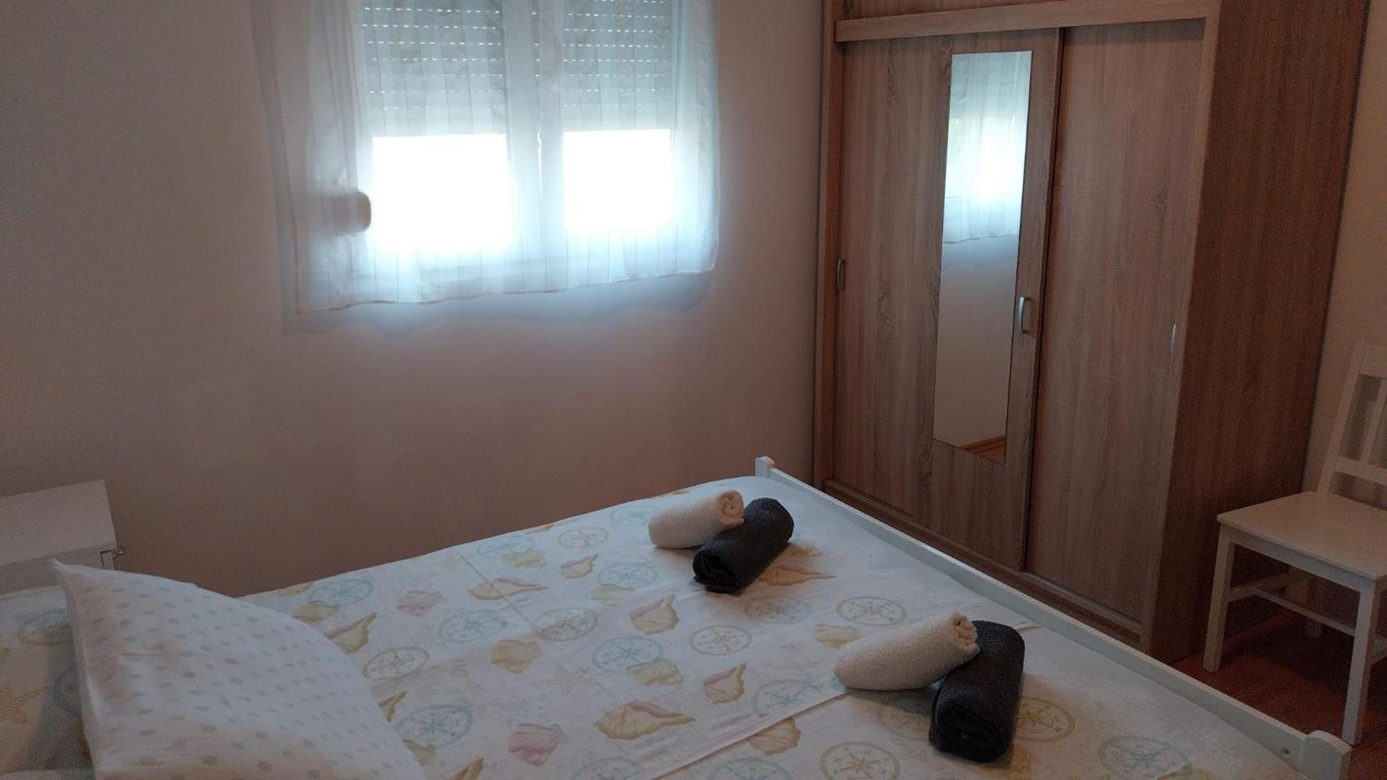 אומיס Apartments Zemunik מראה חיצוני תמונה
