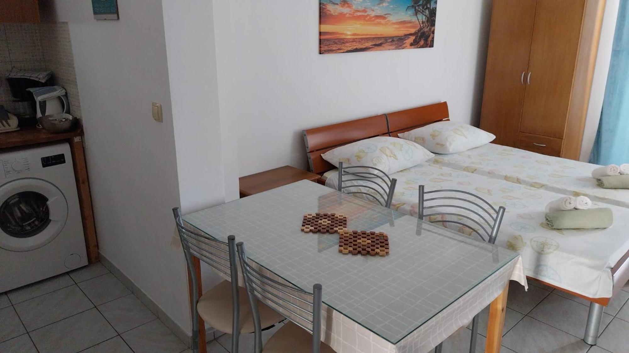 אומיס Apartments Zemunik חדר תמונה